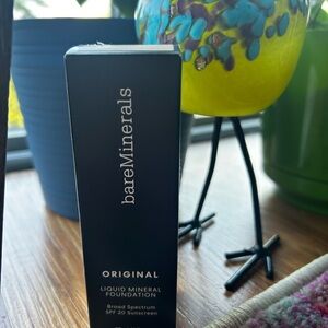 ✨bareMinerals Original Liquid Foundation Fairly Light 03 with SPF 20 Sunscreen✨
